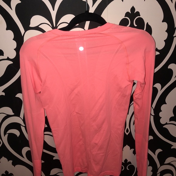 LULU lemon long sleeve top - Picture 2 of 3
